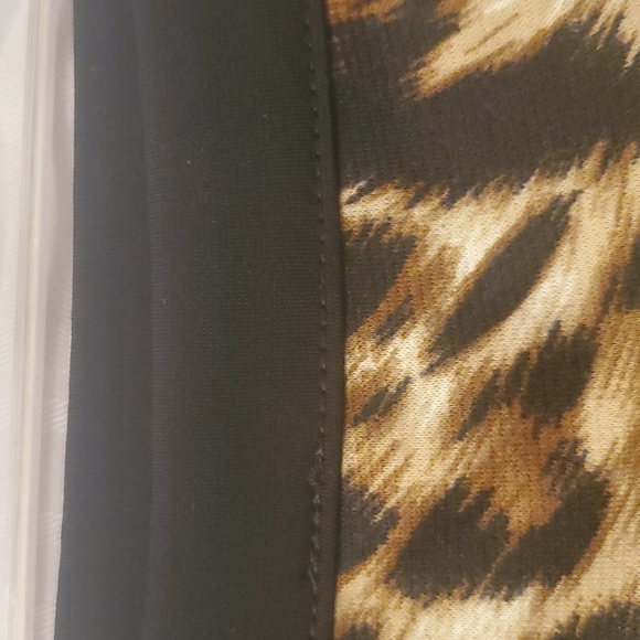 Leopard Print Pencil Skirt - Picture 4 of 4